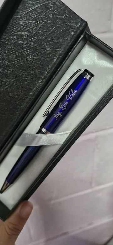 Lapicero azul con nombre